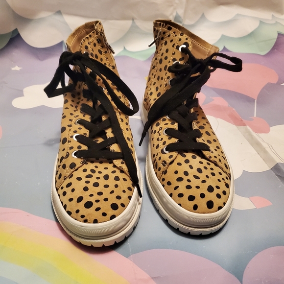 Dolce Vita Tan Cheetah Print Falcon Booties - Picture 2 of 10